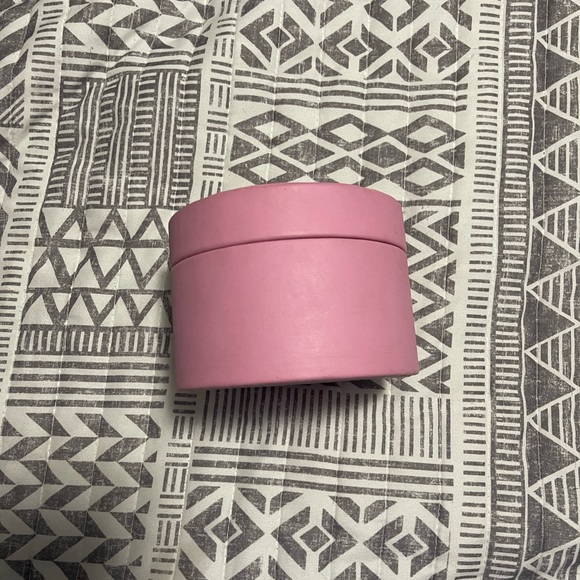 Walt Disney Pirates Of The Caribbean box Pink & Black - Picture 5 of 14